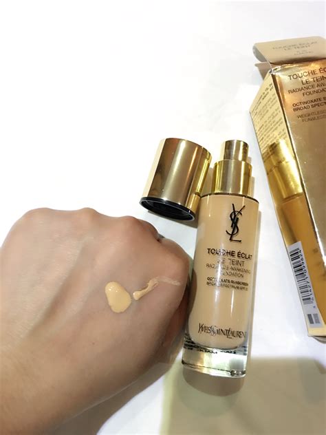 YSL Touche Eclat Le Teint Radiance Awakening Foundation • 